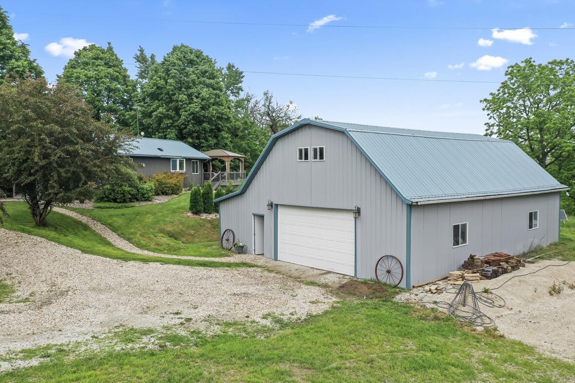 30974 Indigo Rd, Chatfield, MN 55935 — photo 3