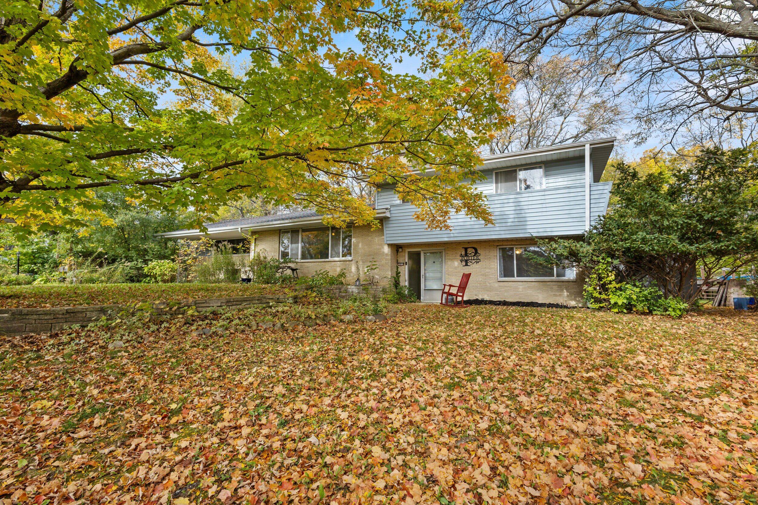 18310 Benington Dr — photo