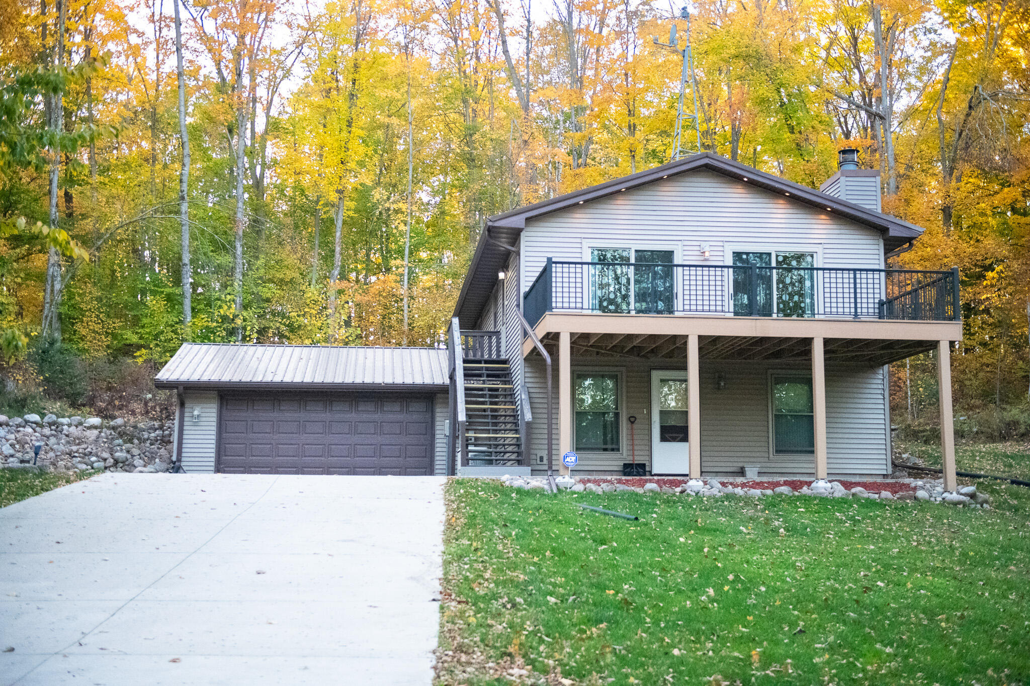 17143 Country Club Rd — photo