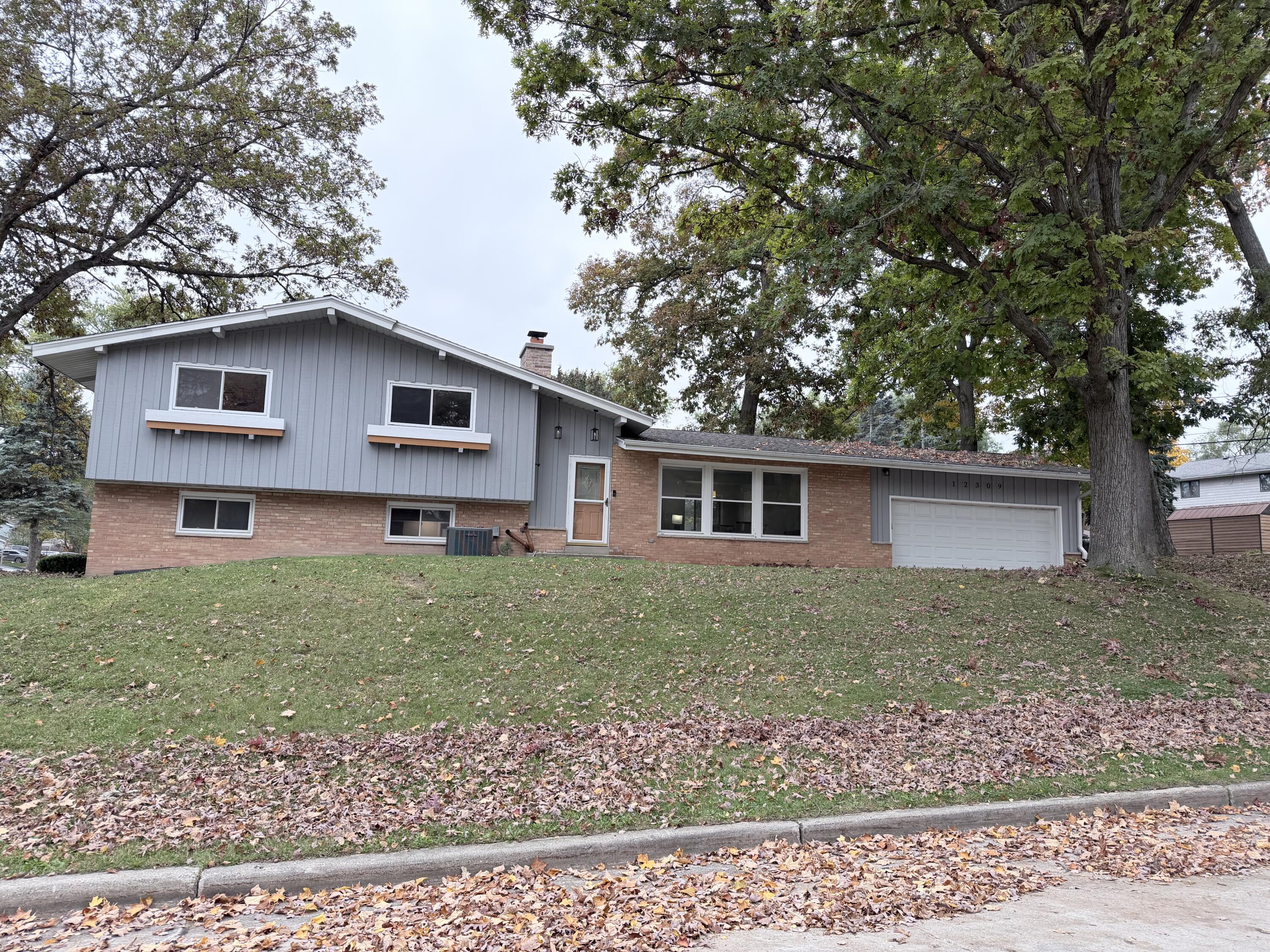 12309 W Euclid Ave — photo