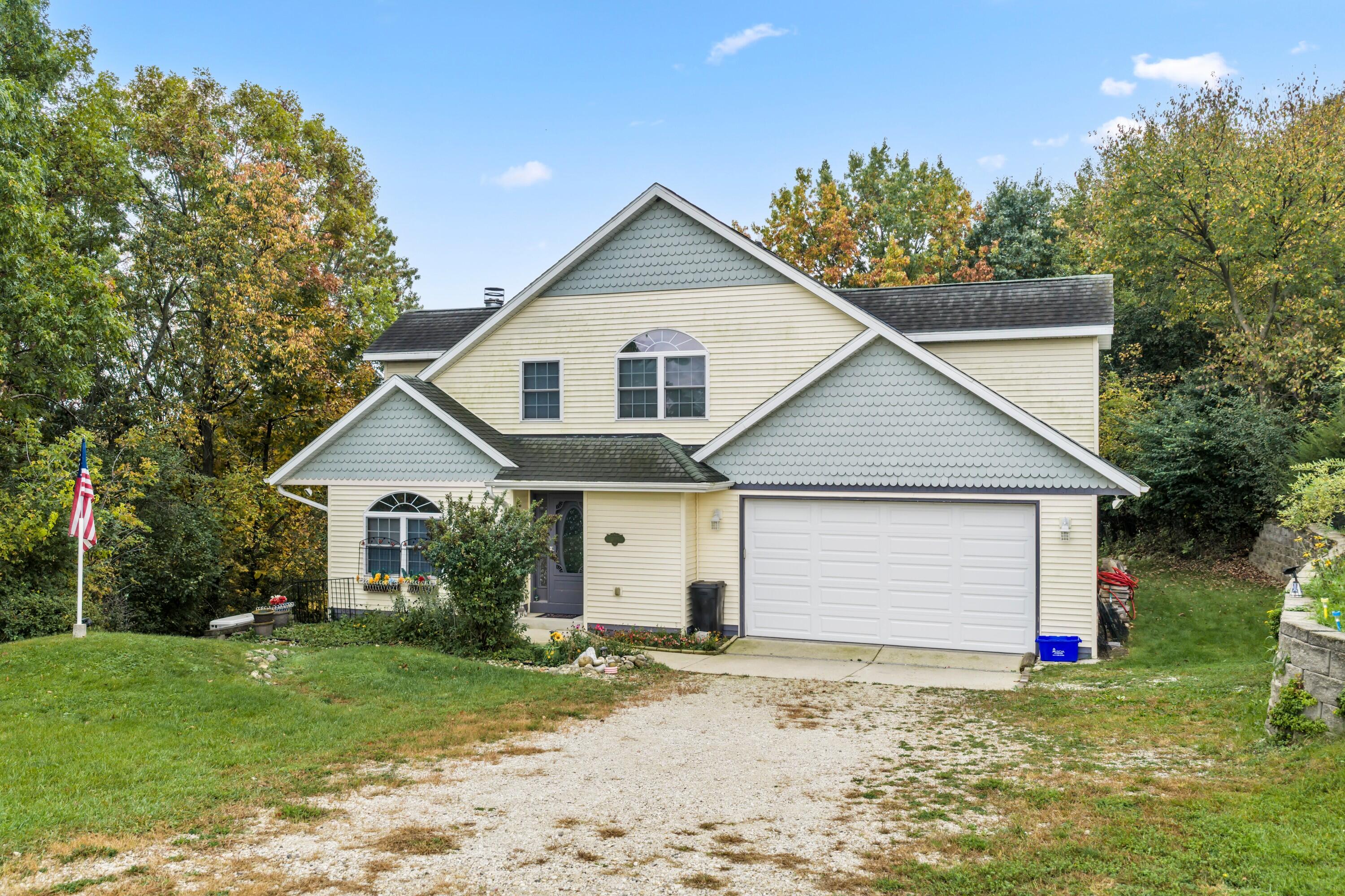 W1026 Ski Hill Dr — photo