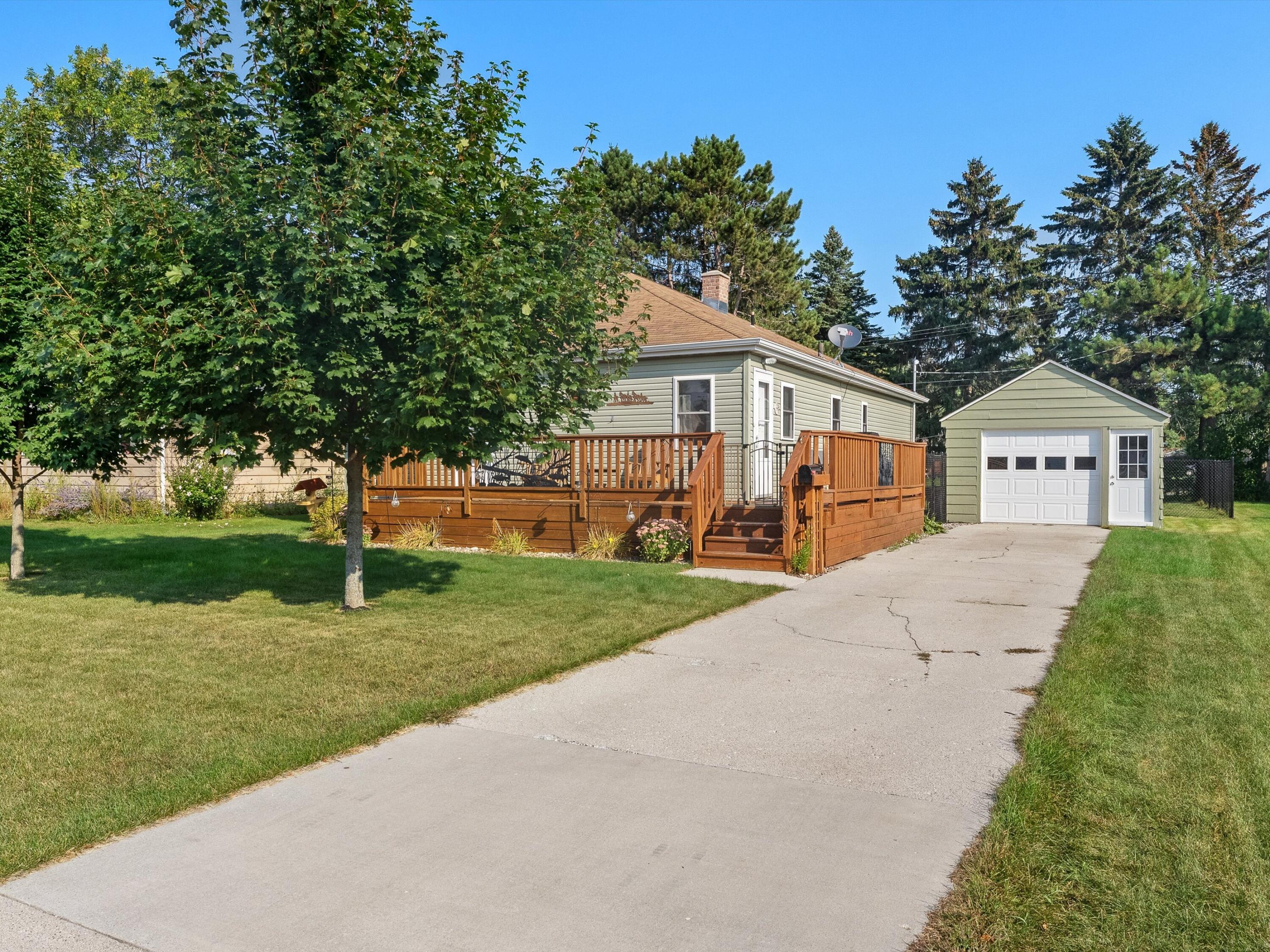 2508 38th St, Two Rivers, WI 54241 — photo 3