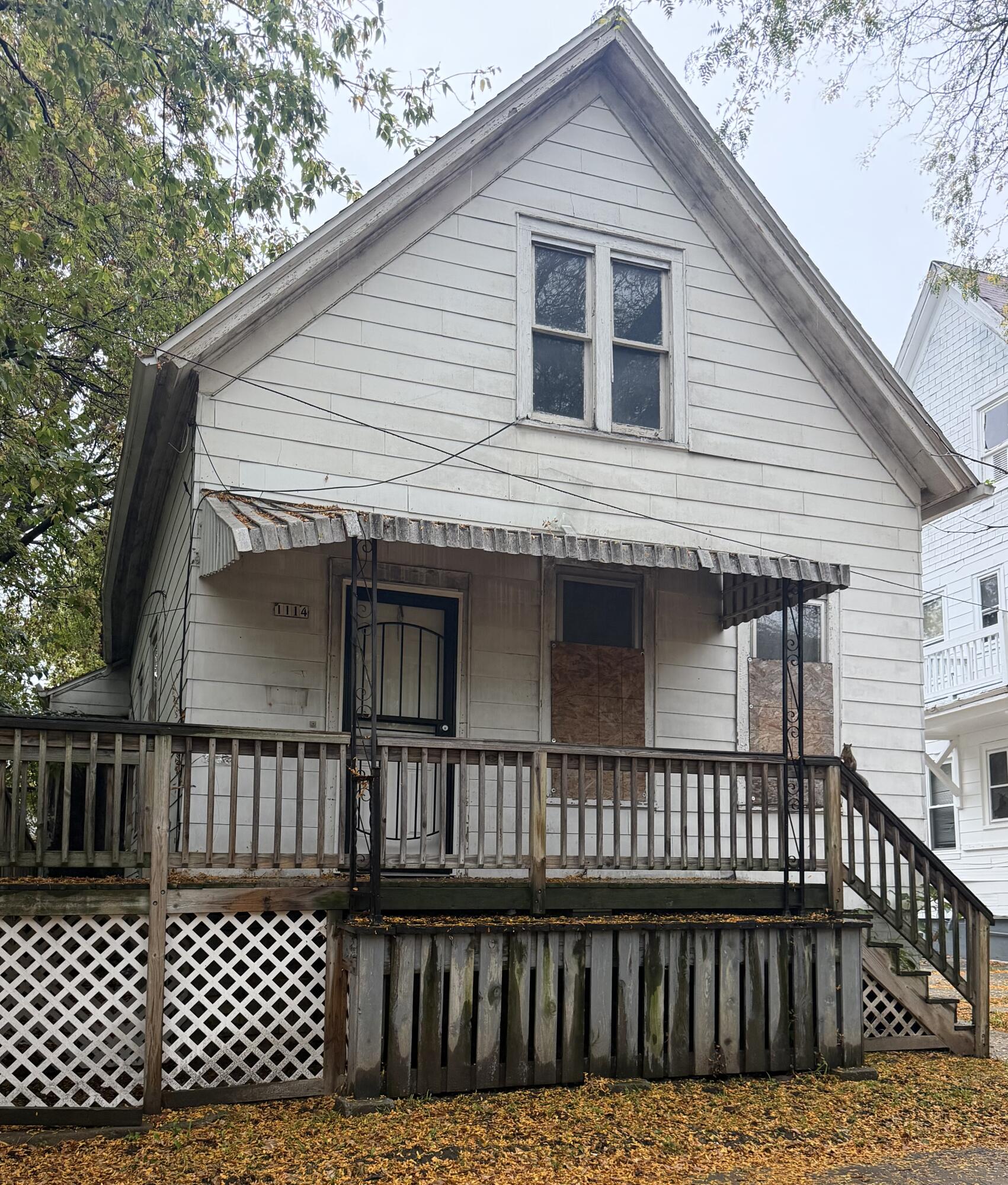 1114 W Ring St — photo