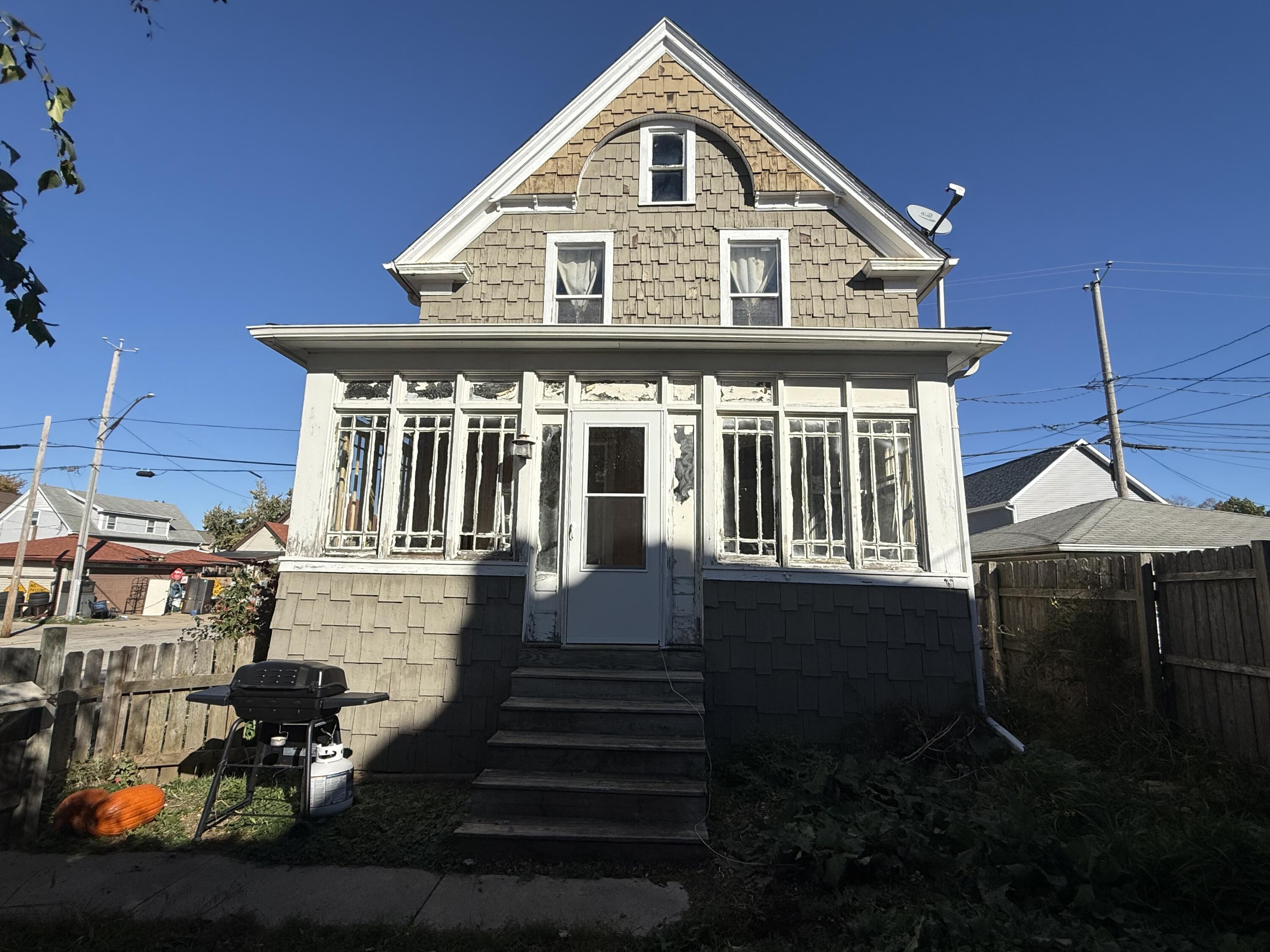 628 Milwaukee Ave — photo