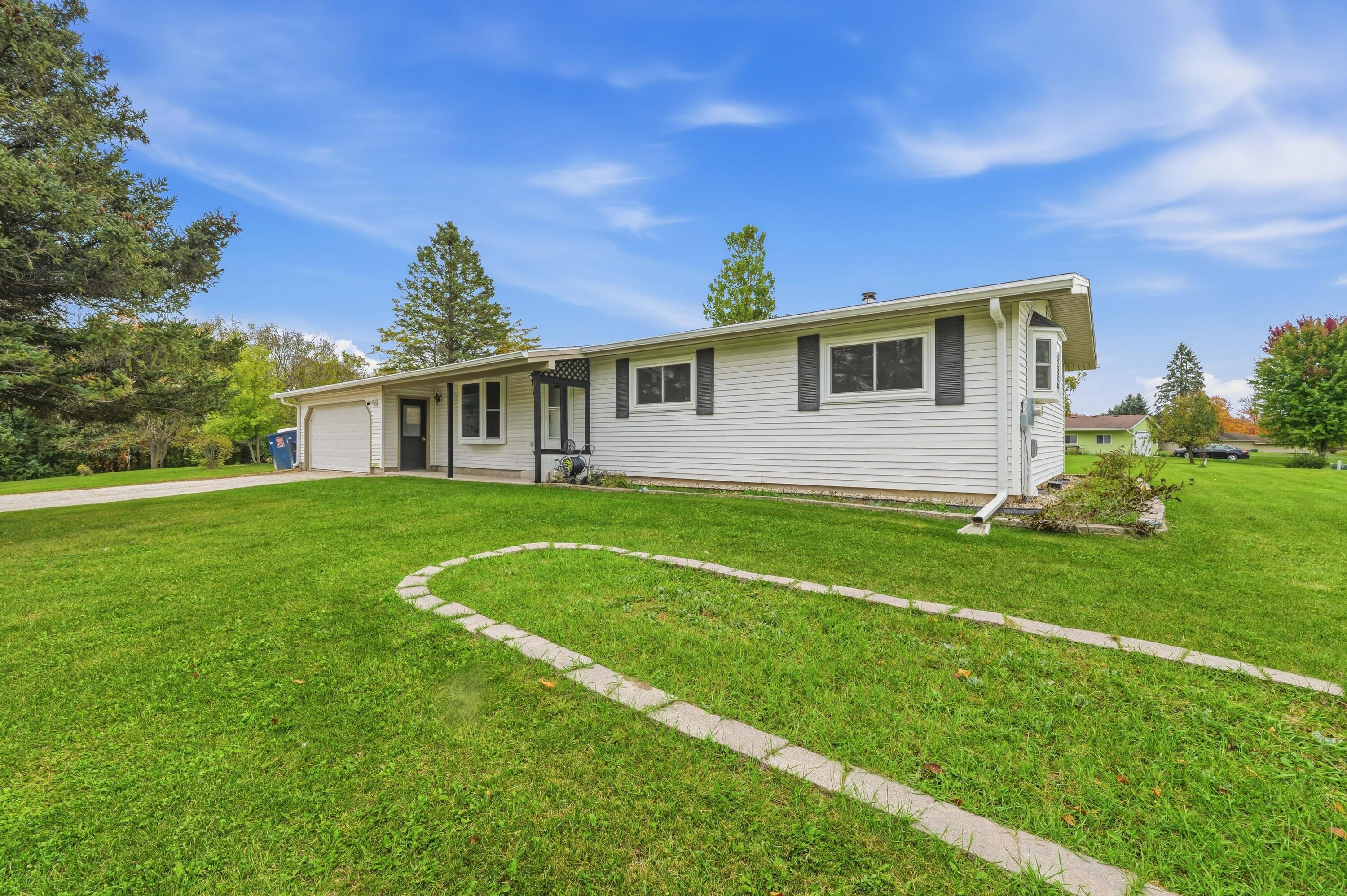 W6077 Brady Ln — photo