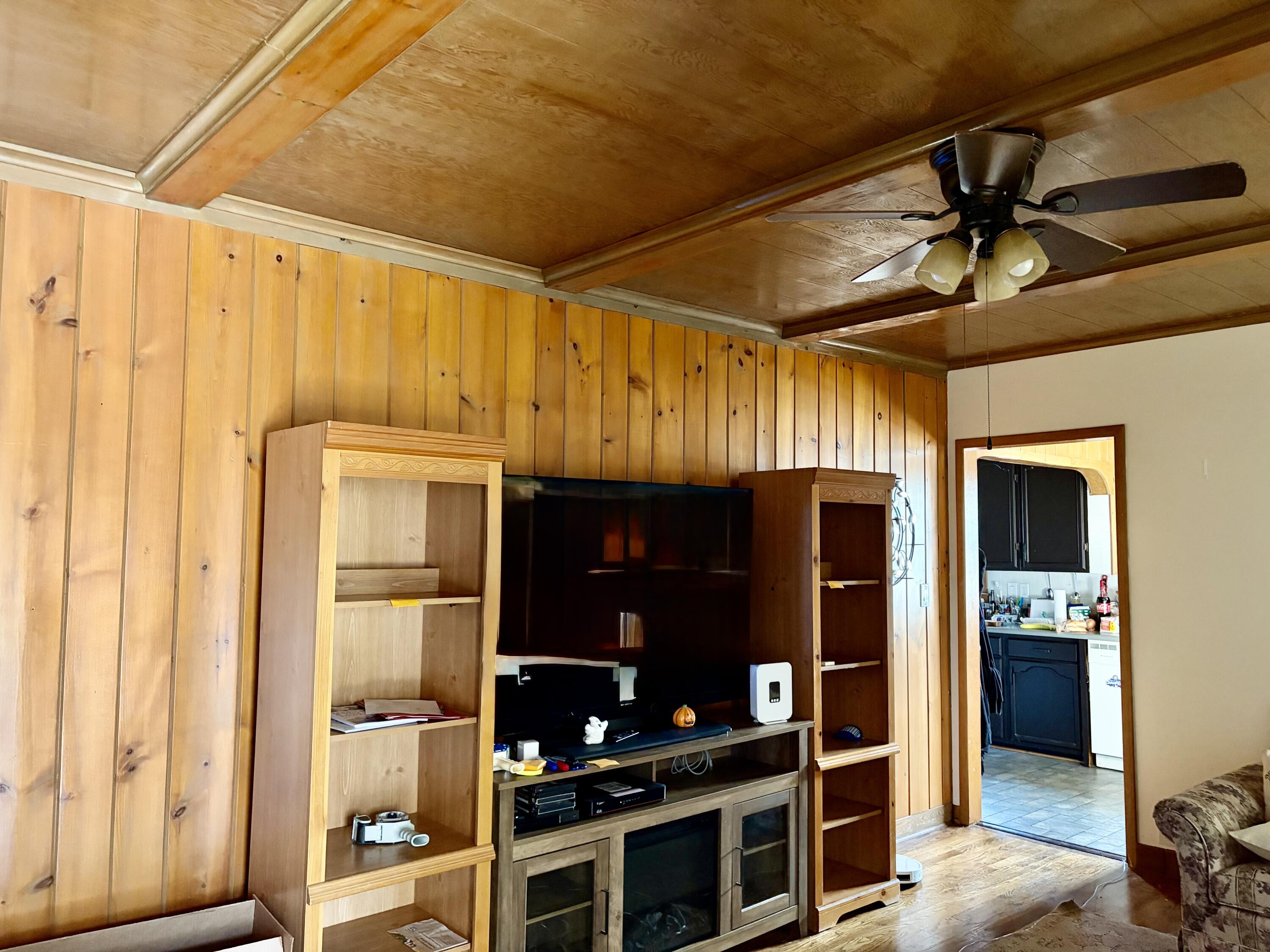 2015 34th St, Two Rivers, WI 54241 — photo 2