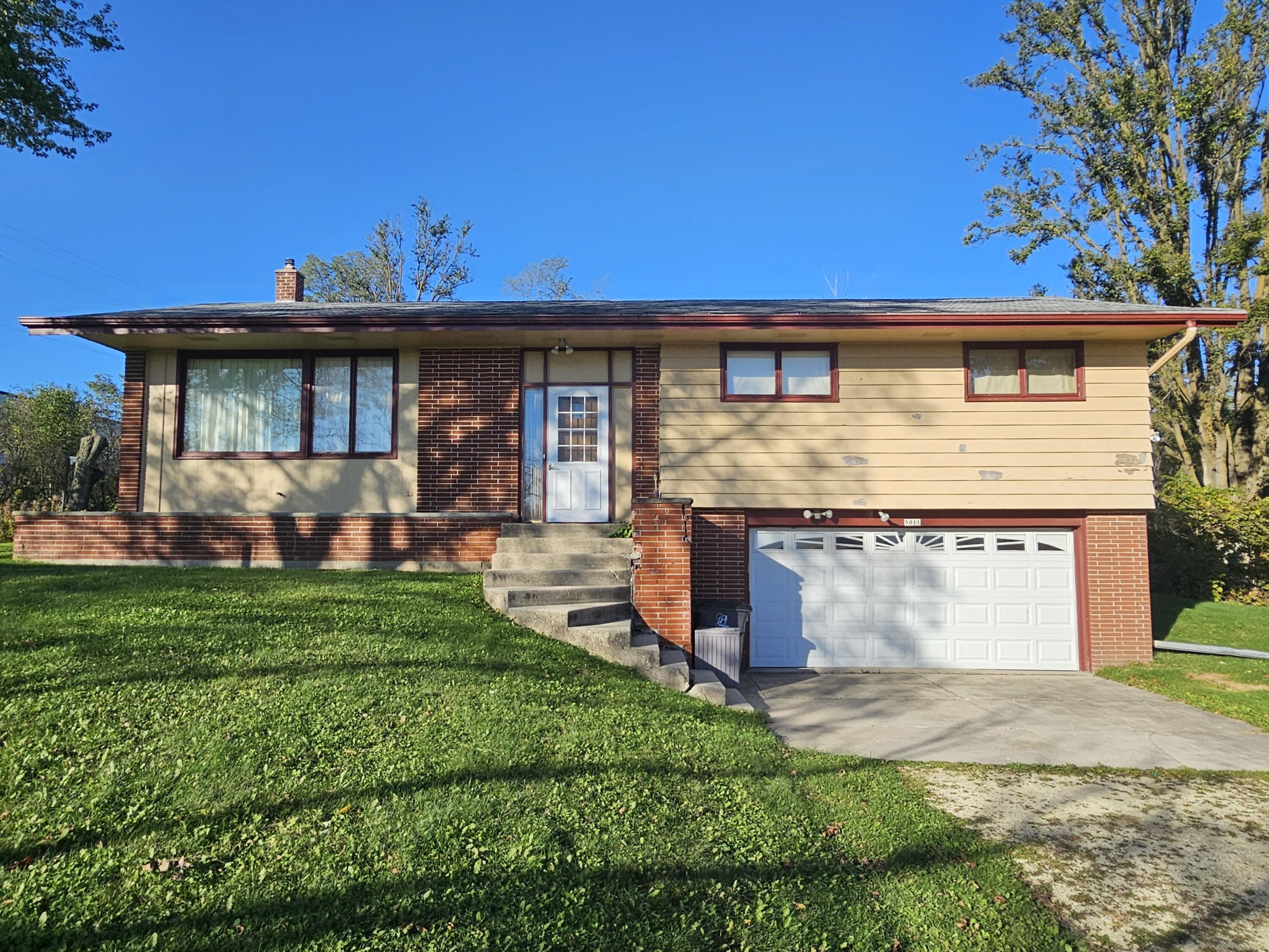 5011 River Rd — photo