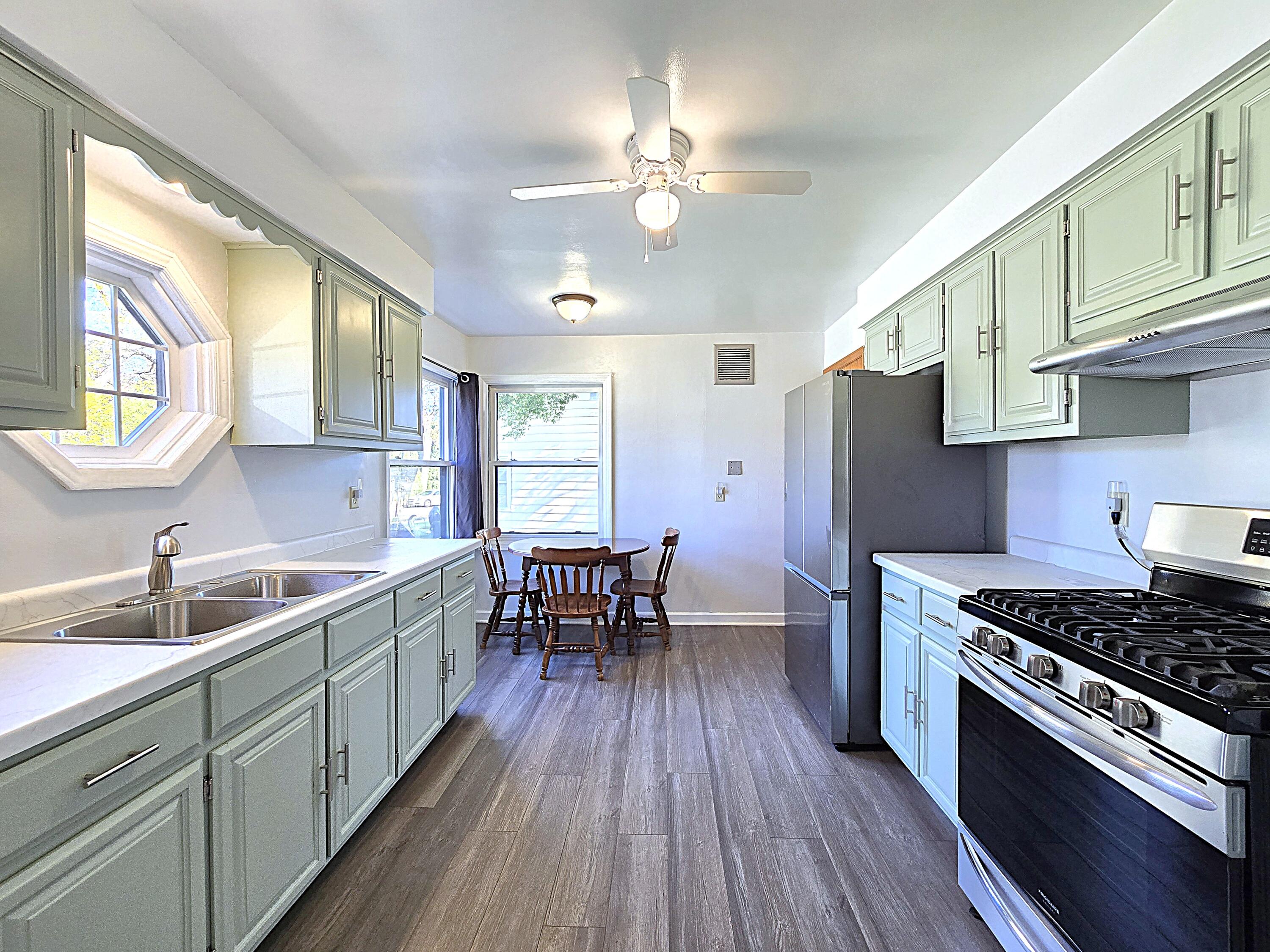 357 E Gauer Cir, Milwaukee, WI 53207 — photo 3
