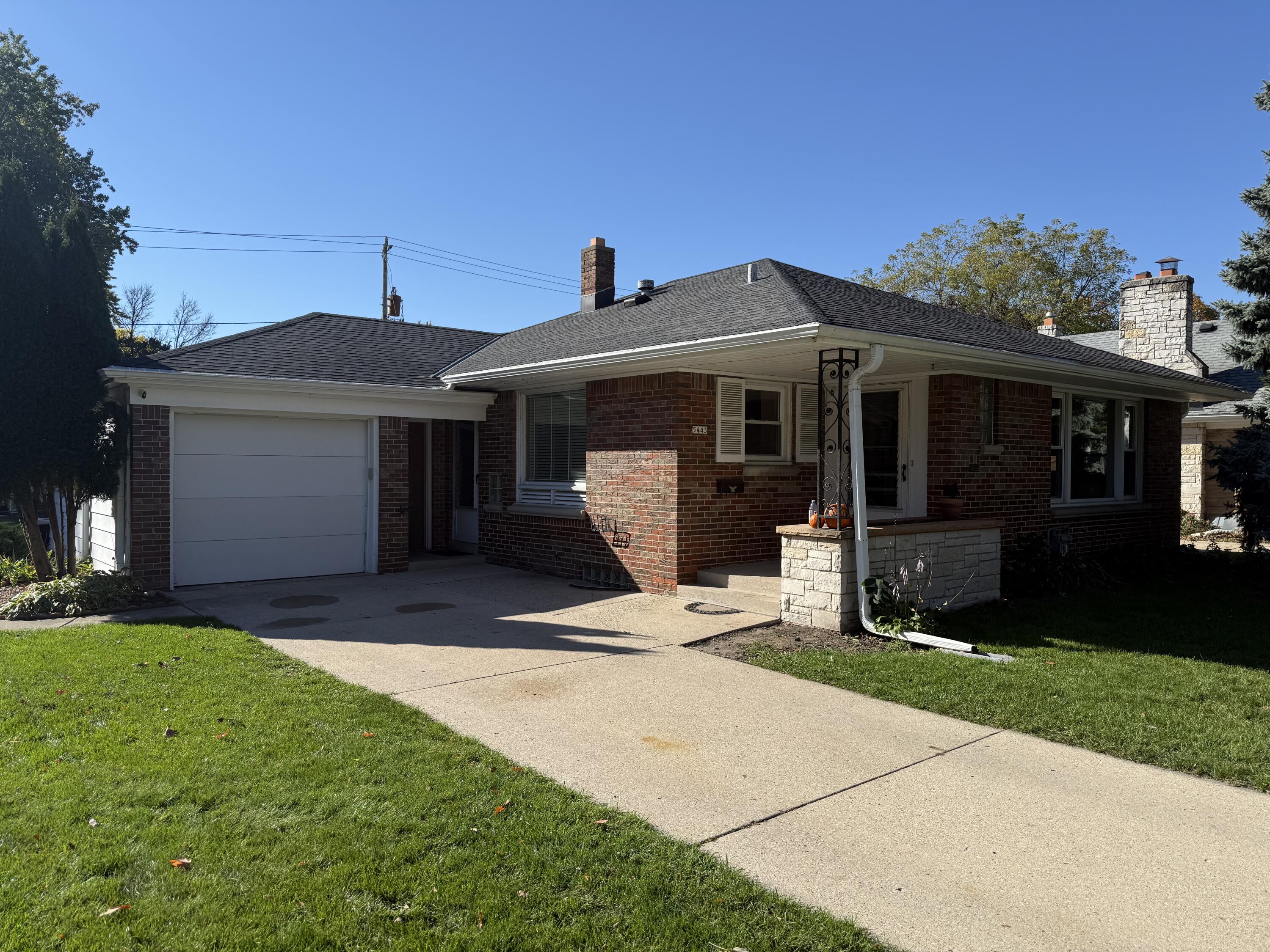 5443 W Hayes Ave — photo