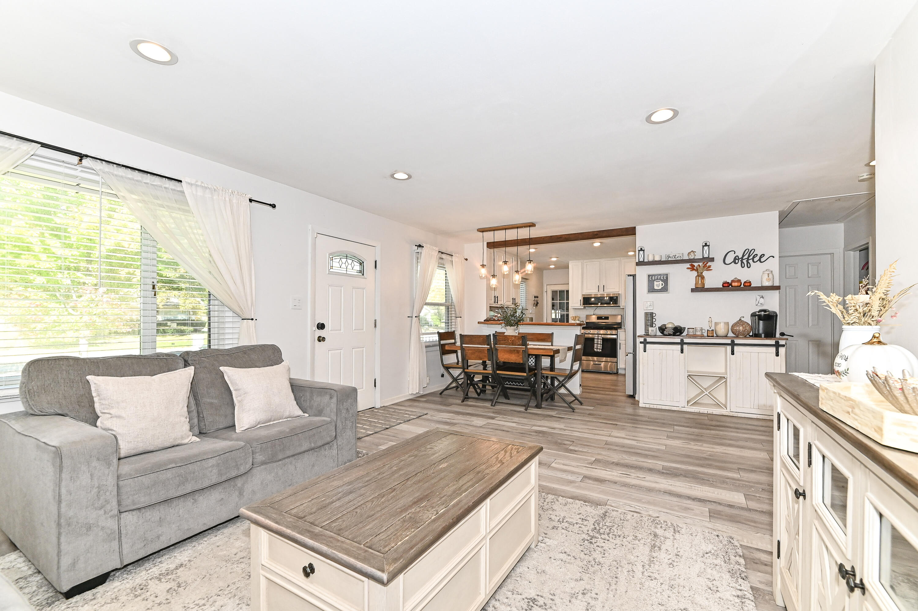 3419 W Parnell Ave — photo