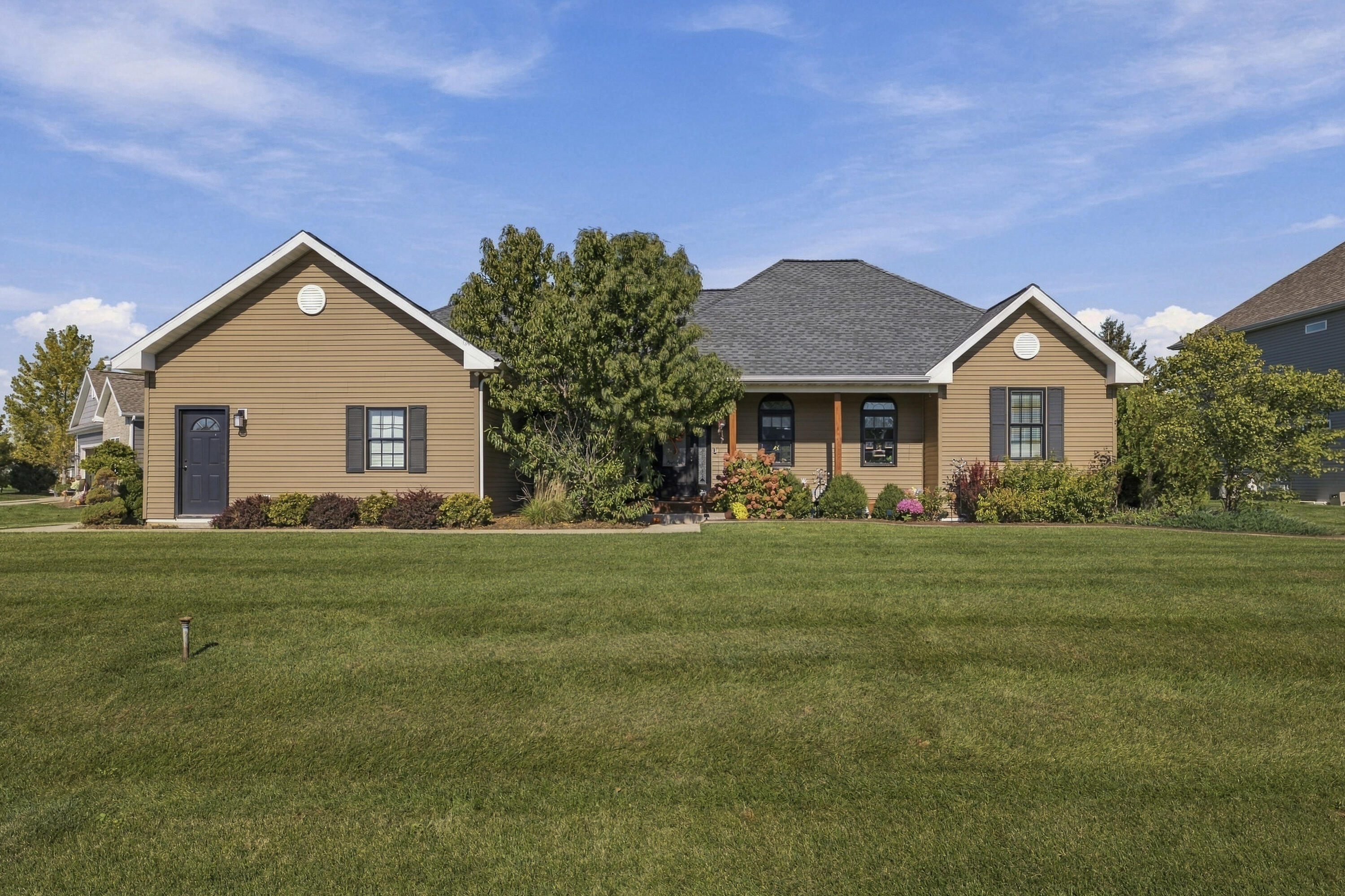 514 Summerfield Dr — photo