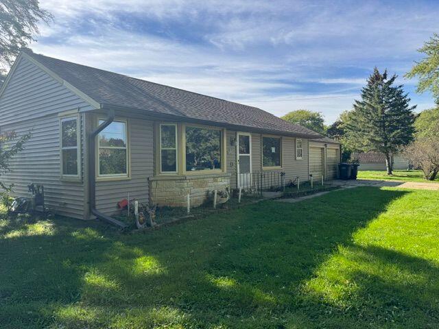 S90W22635 Loretto Ln — photo