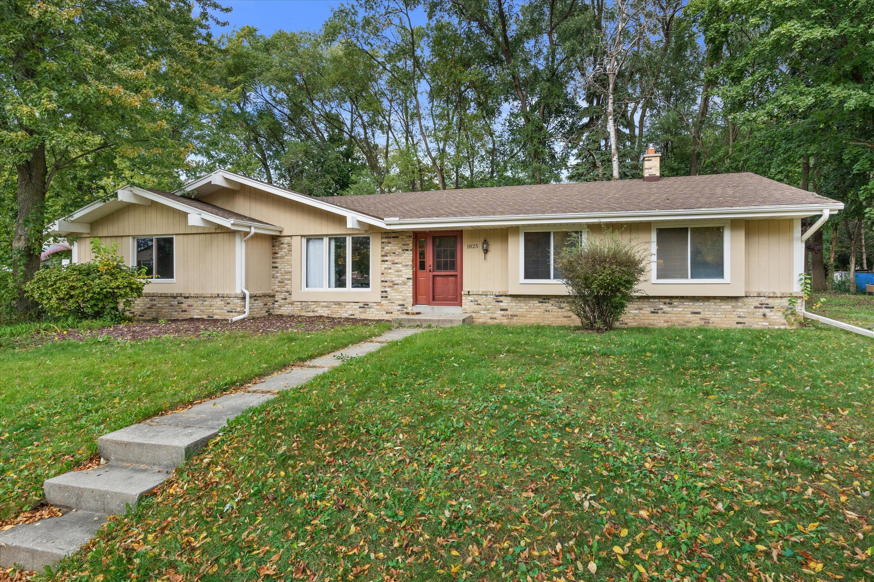 1825 Wolf Rd — photo