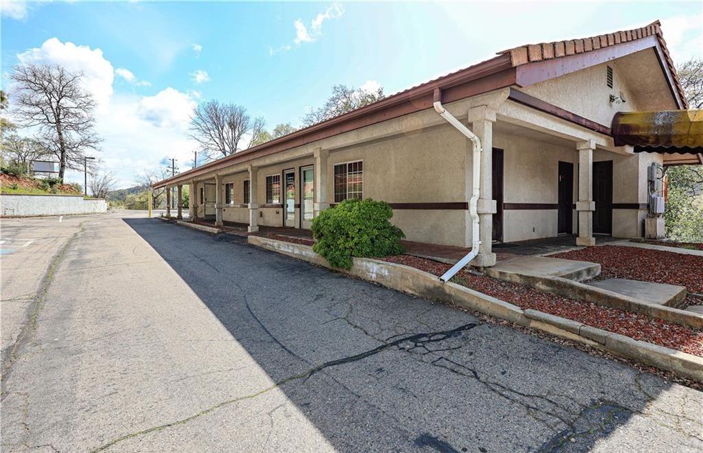 5320 State Highway 49 — photo