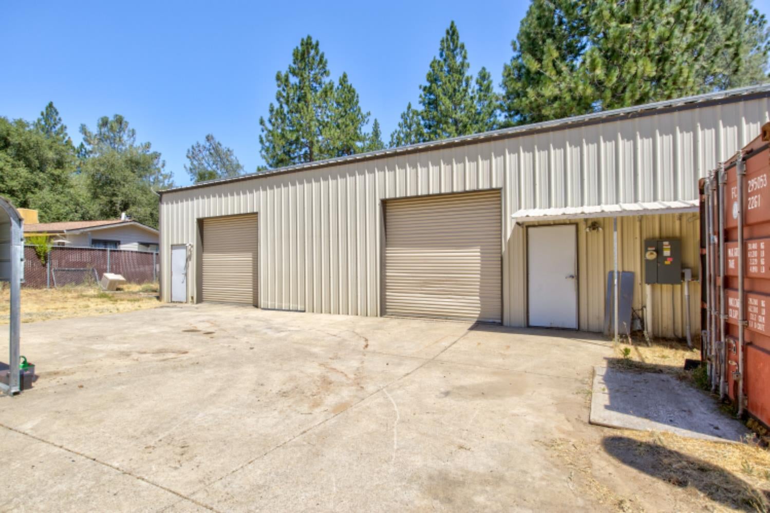 415 Carriage Lantern Court — photo