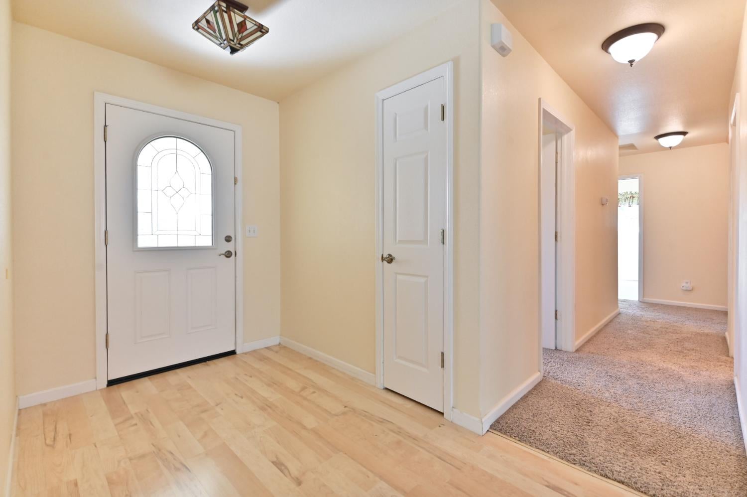 735 Live Oak Drive — photo