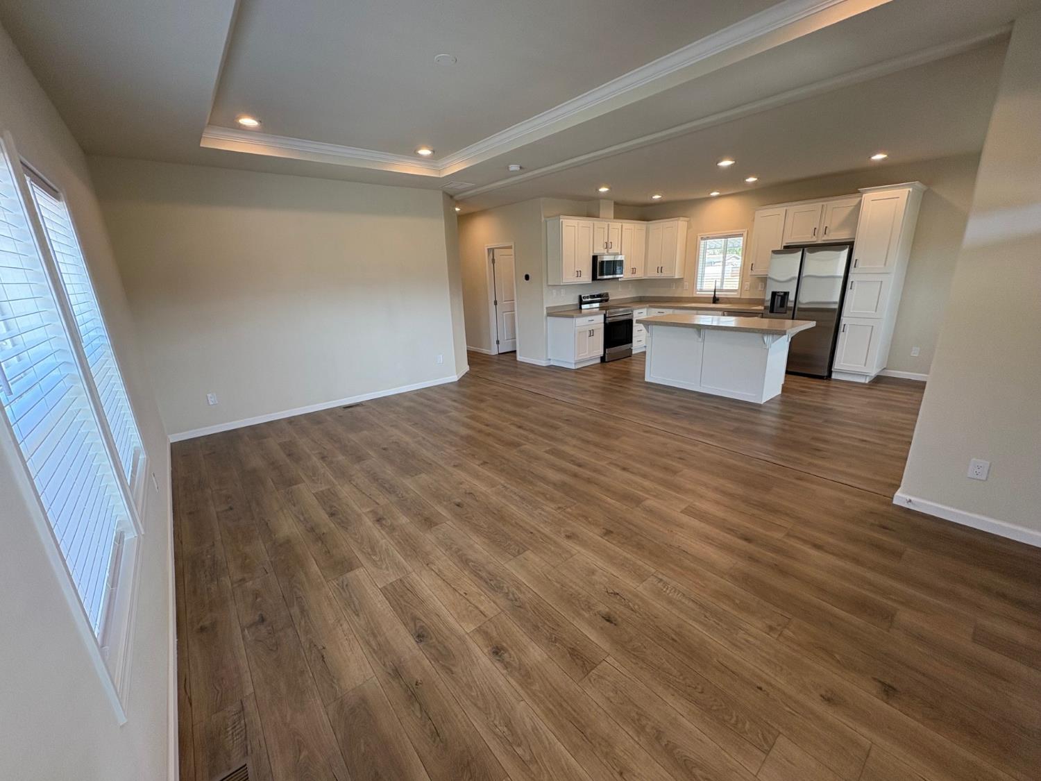 Home in Outside California, CA 97501 — photo 3