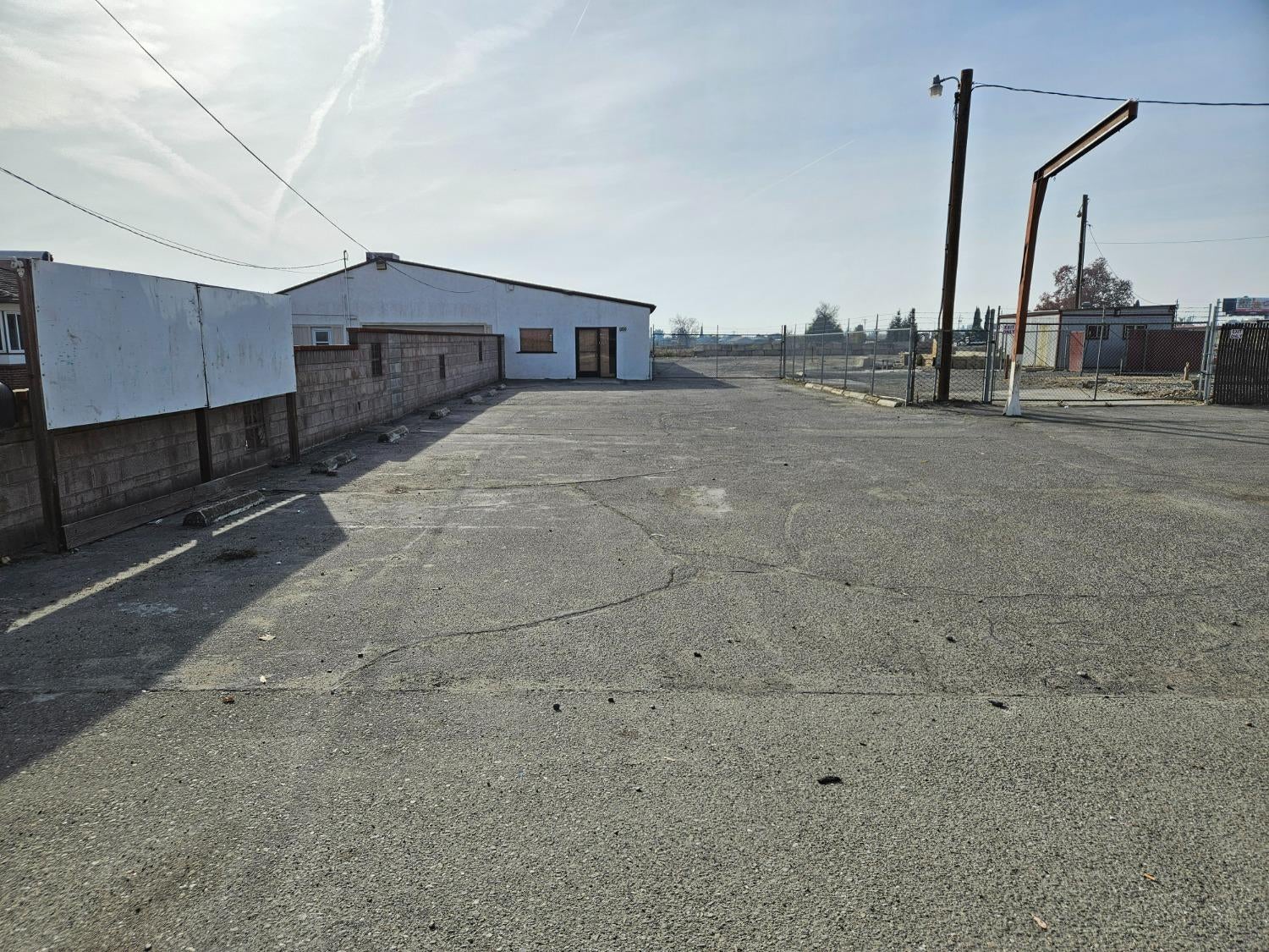6000 Lathrop Rd. C — photo