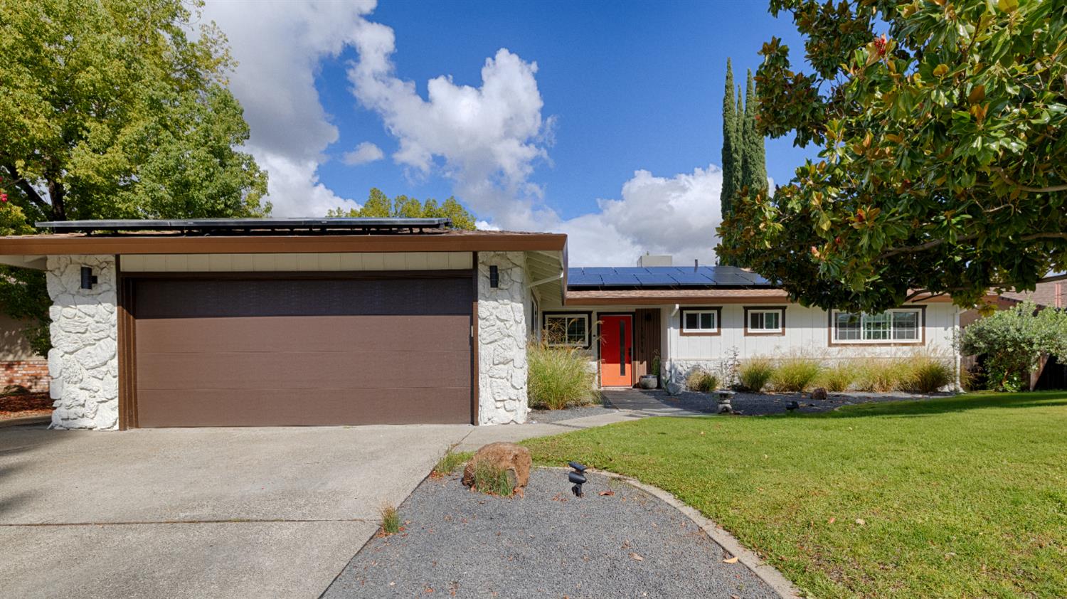 1814 Vista Creek Drive — photo