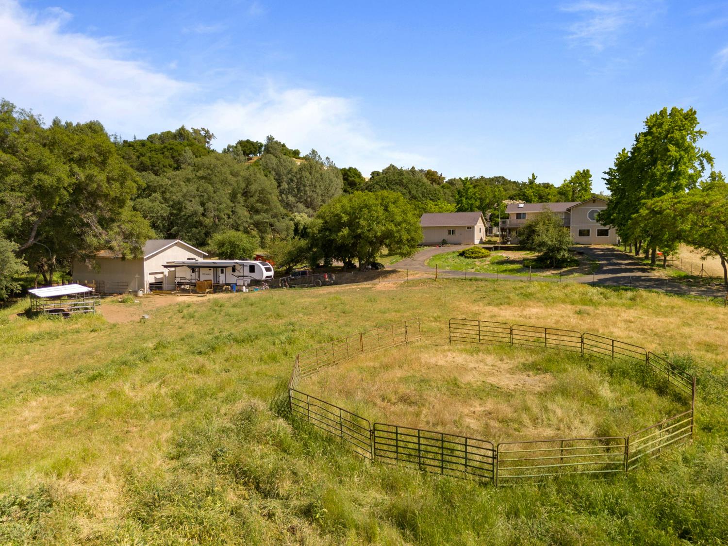 17905 Burke Drive — photo