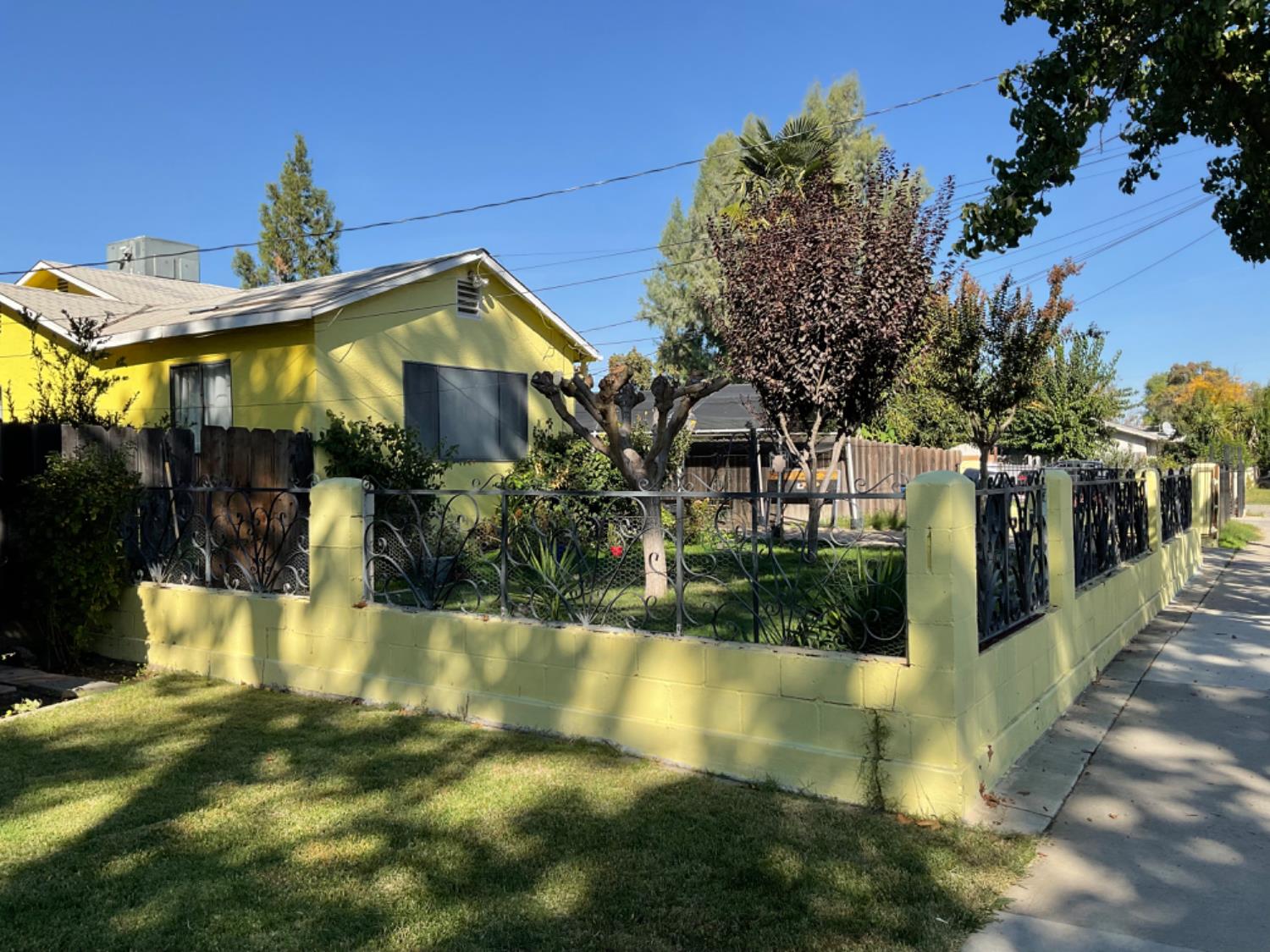 915 R Street, Merced, CA 95341 — photo 2