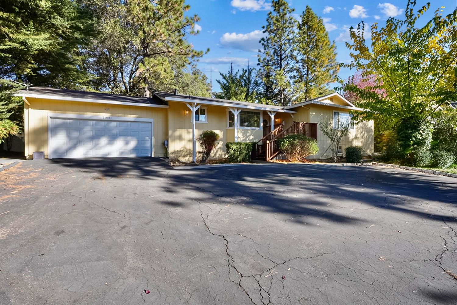 21083 Crystal Falls Drive — photo