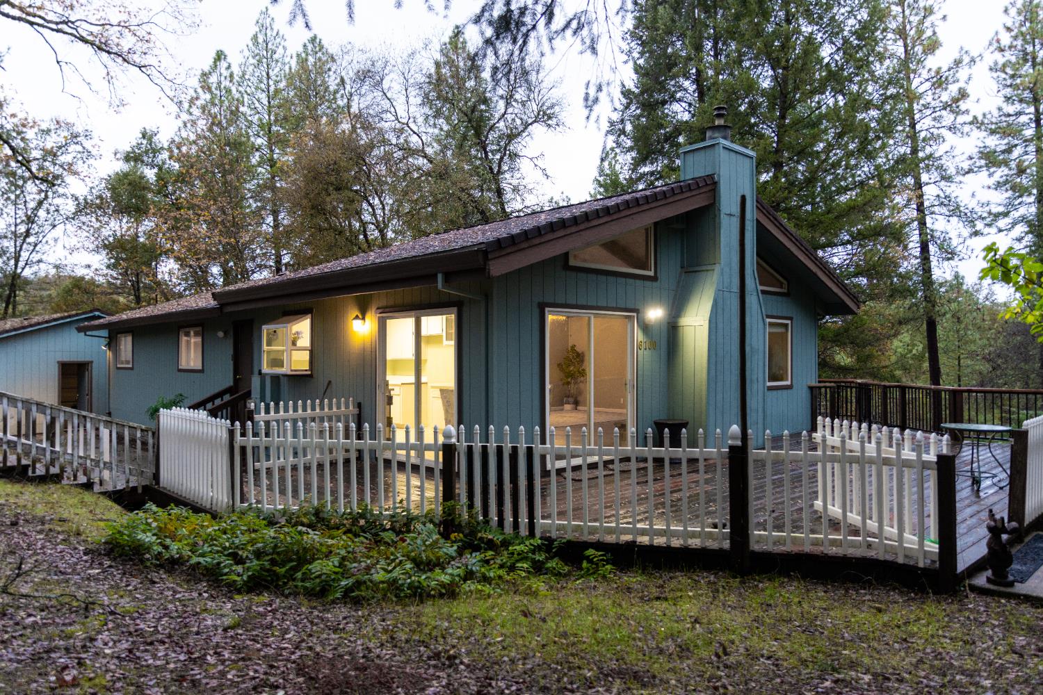 6100 Shasta Road — photo