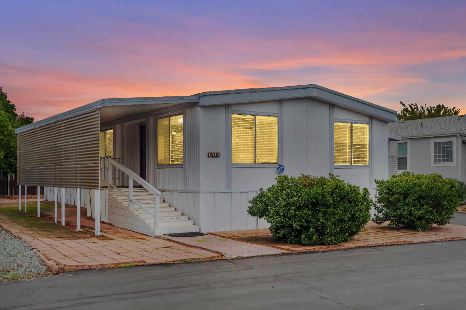 6513 Capital Circle — photo
