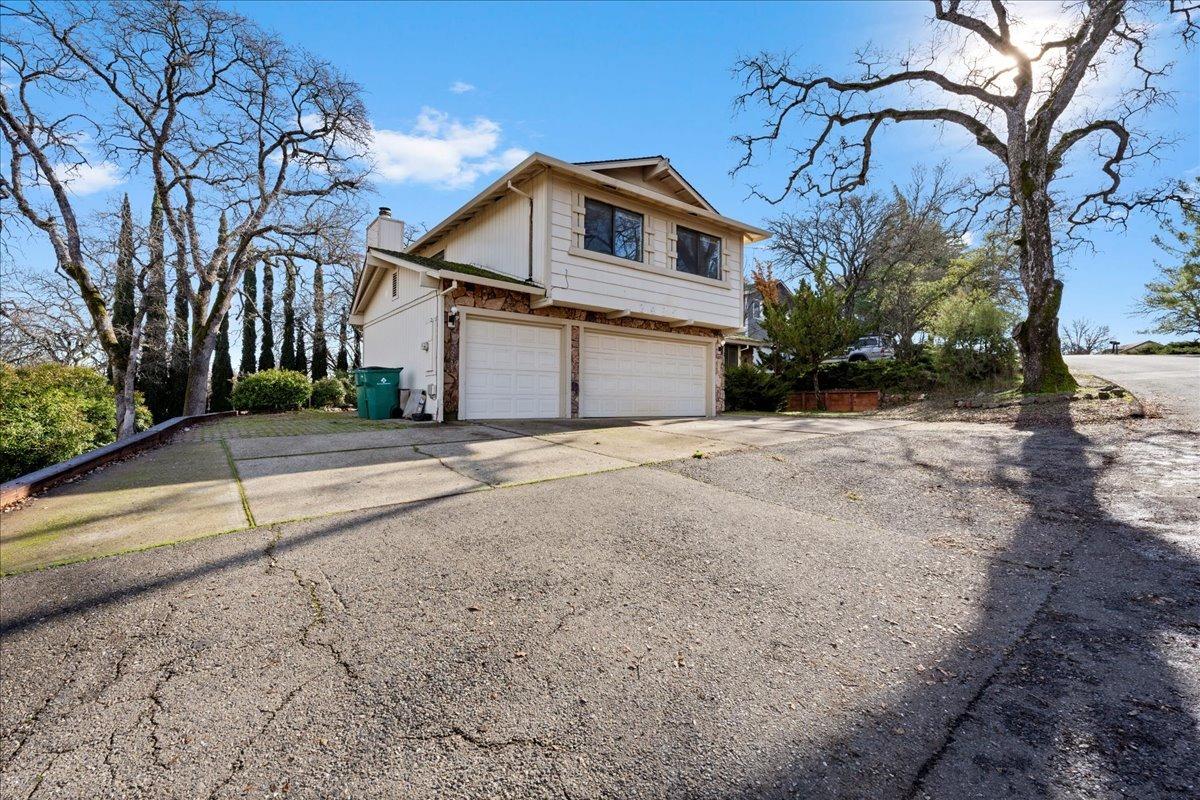 2435 Sandpiper Way — photo