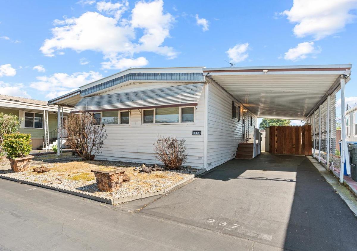 6703 Capital Circle 237 — photo