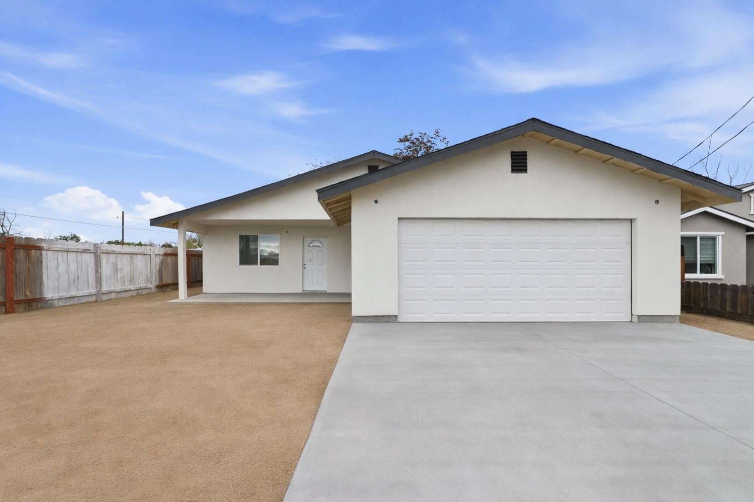 1707 Connie Way — photo