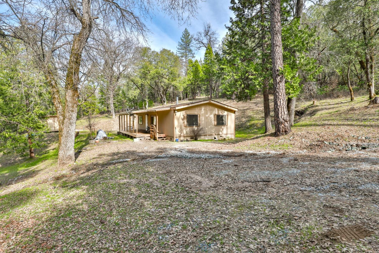 7277 Red Ant Rd — photo