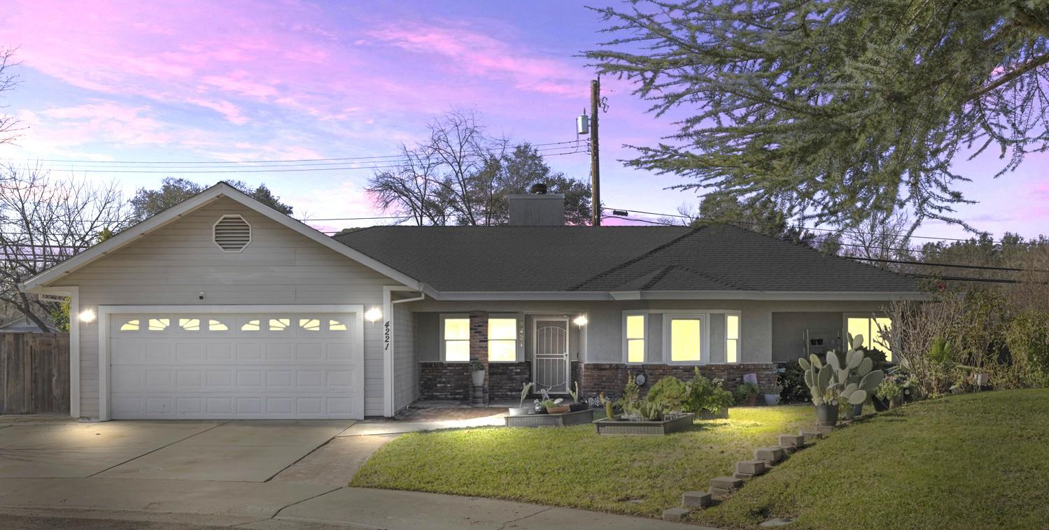 4221 Waymar Court — photo