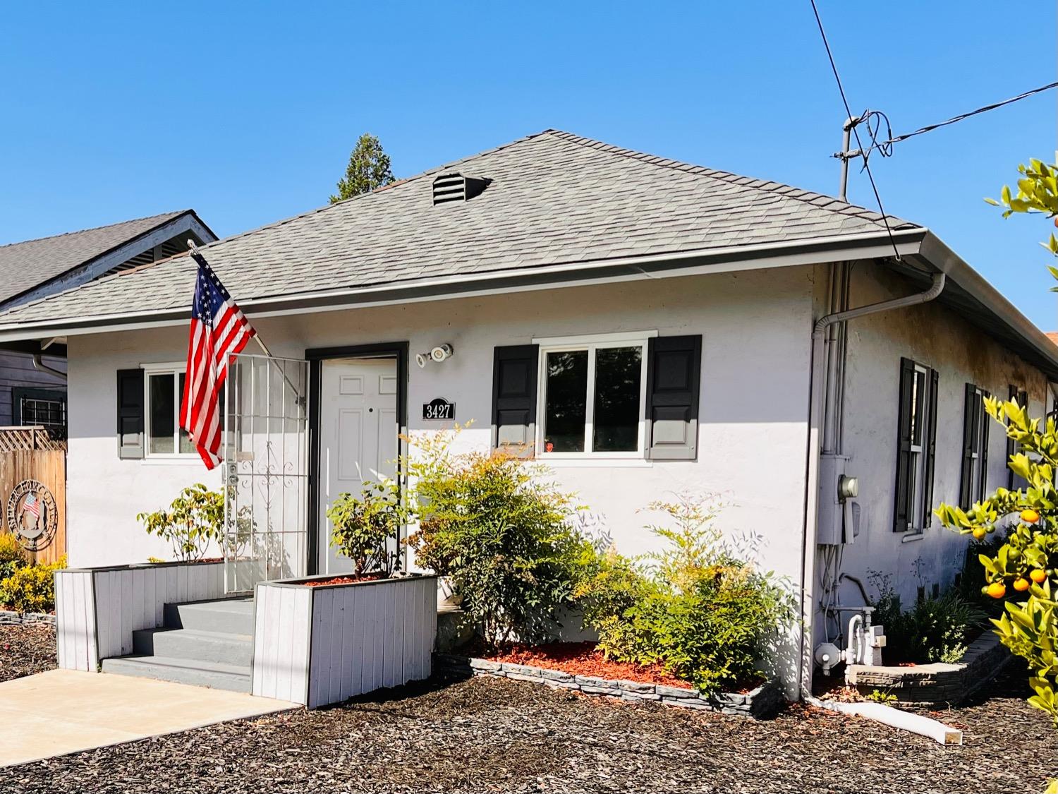 3427 N Hunter Street — photo