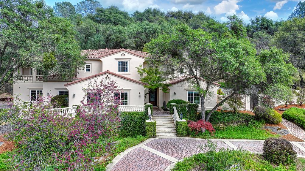 9260 Touchstone Court — photo