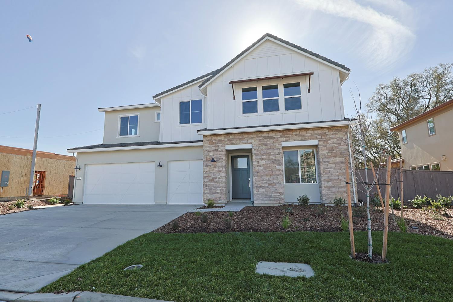 5638 Lakepointe Drive — photo