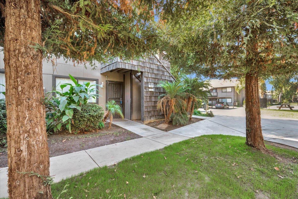 1190 S Winery Avenue 146 — photo