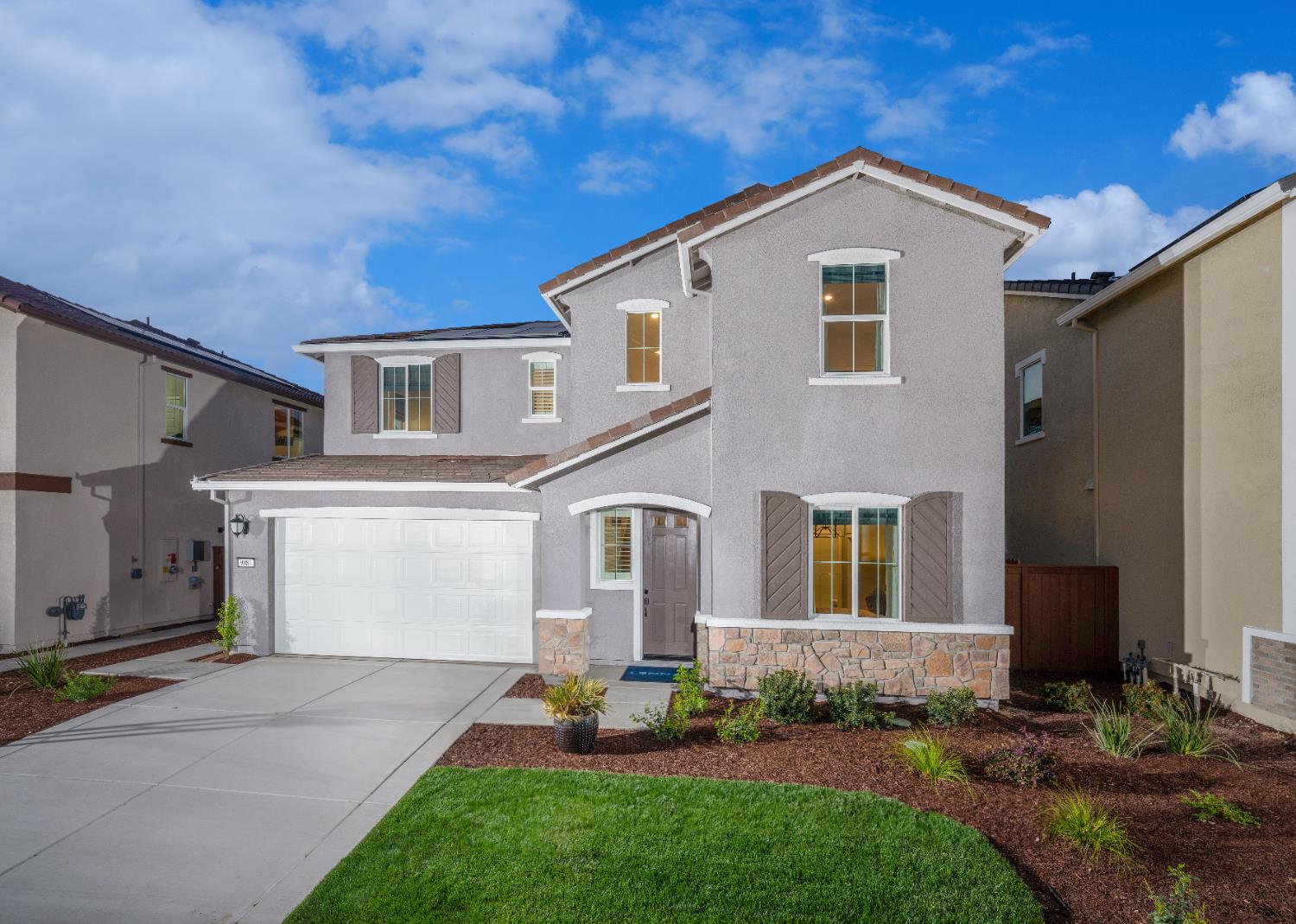 9081 Himalaya Way — photo