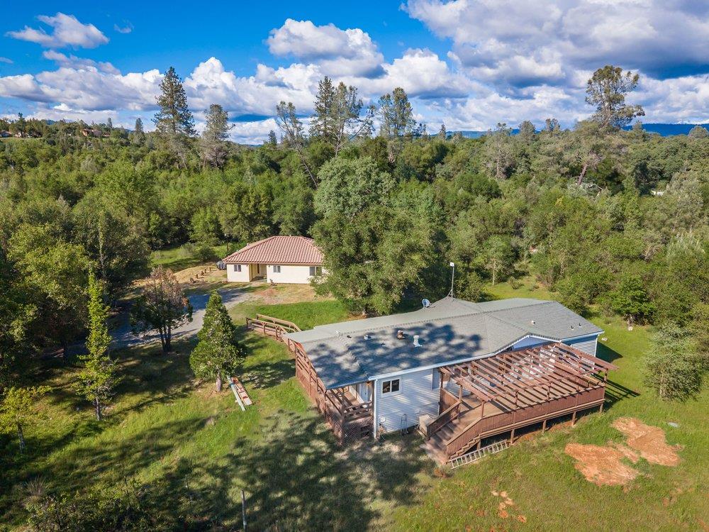 13807 Bluebird Way — photo