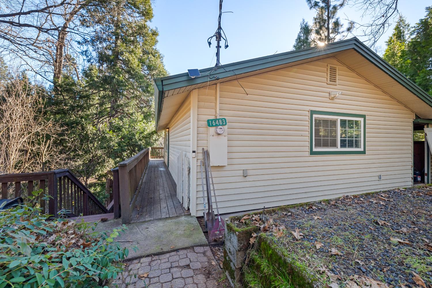 16483 Creekside Drive, Sonora, CA 95370 — photo 2