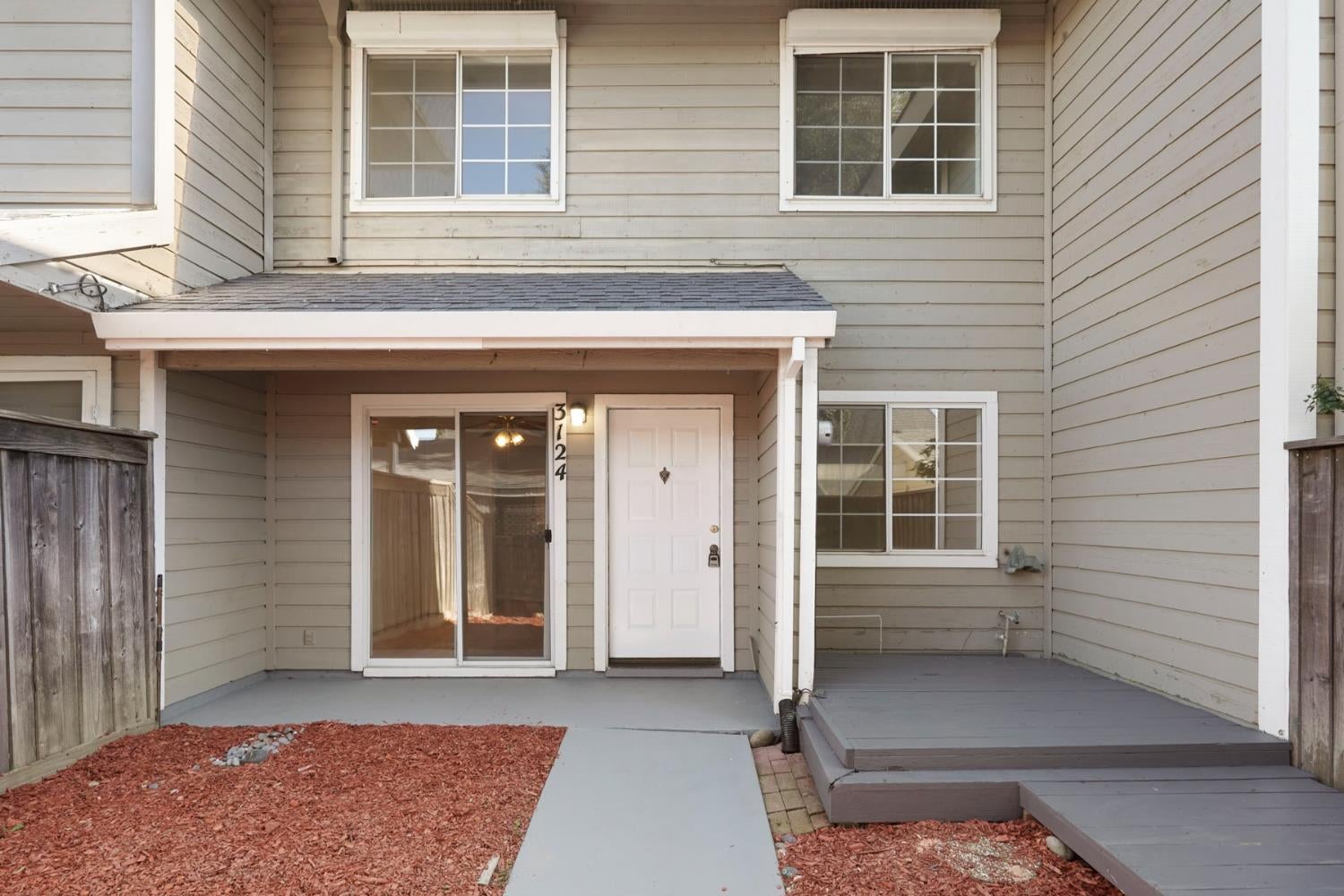 3124 Woods Circle — photo