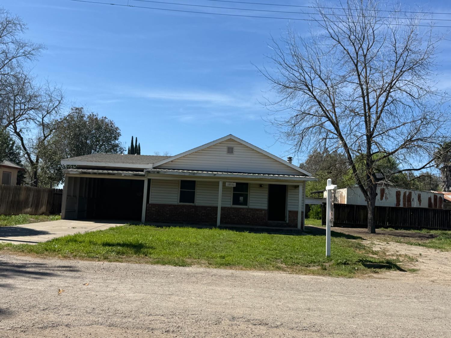 16641 Colony Street — photo