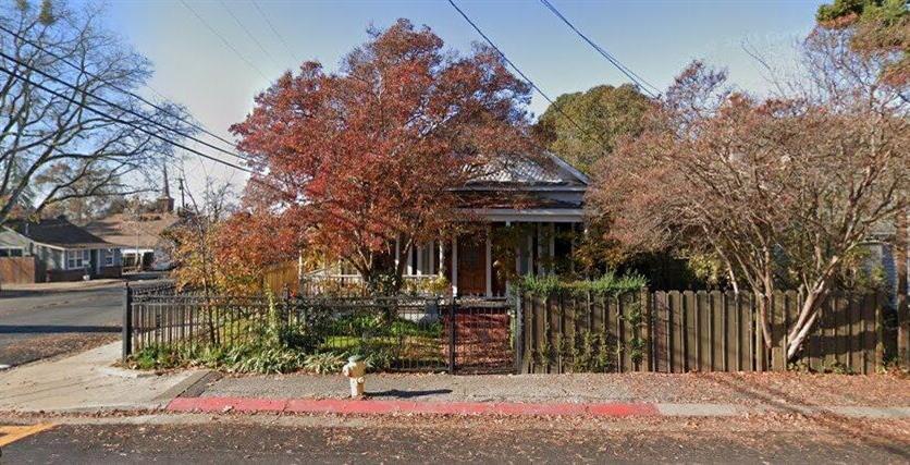 115 S Ione Street — photo