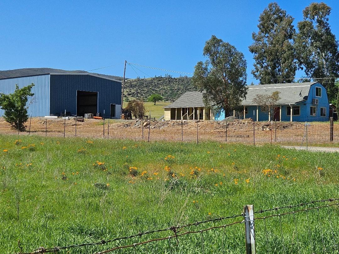 2252 Dennis Drive — photo