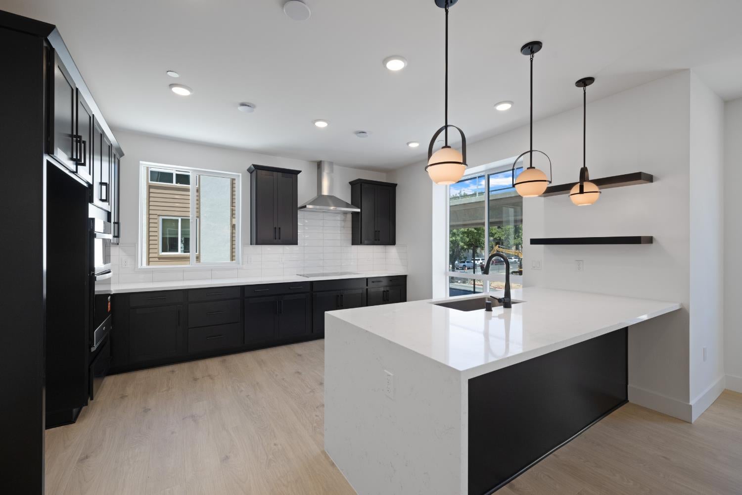 1802 Loft Walk — photo