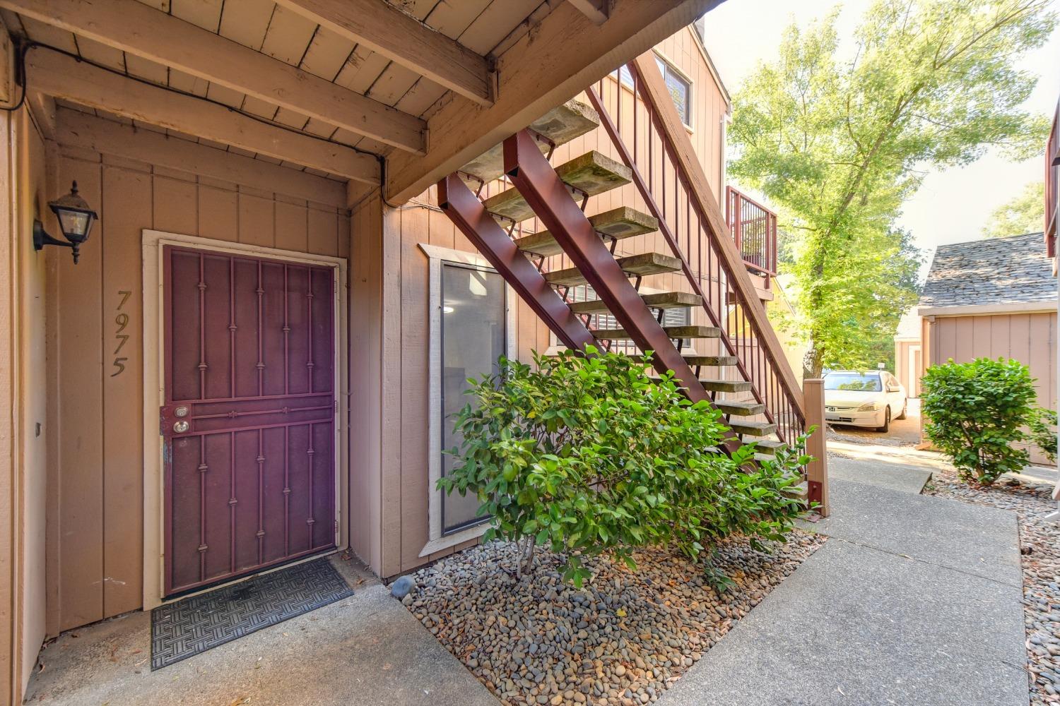 7975 Arcade Lake Ln — photo