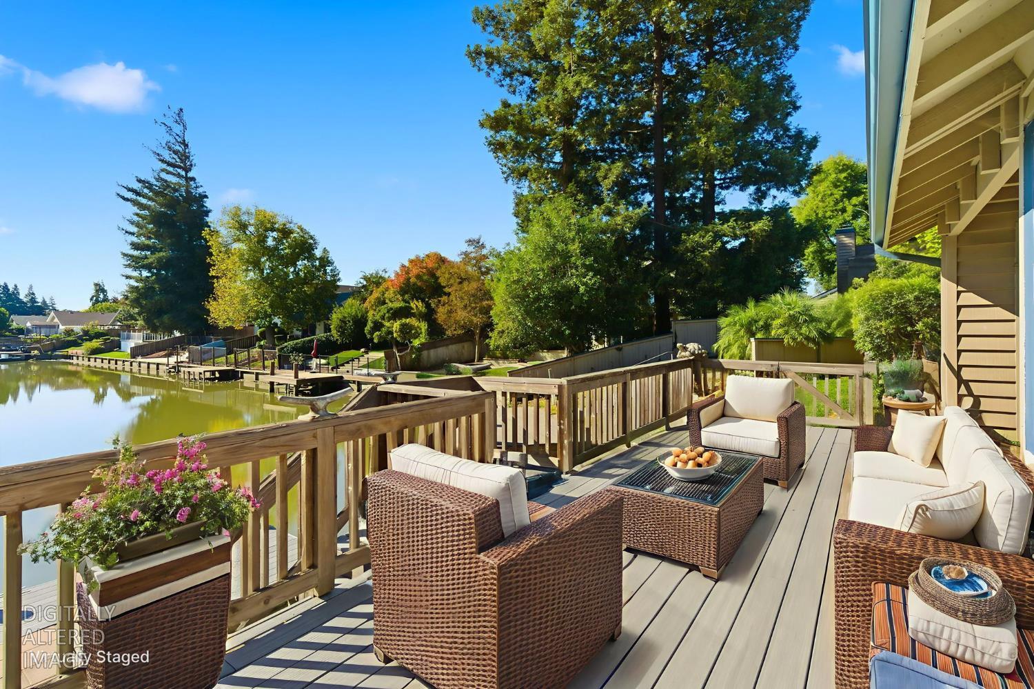 7348 Lighthouse Drive — photo