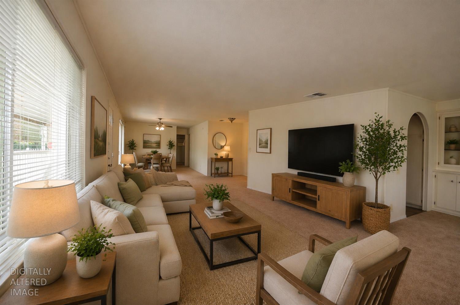 6616 Capital 81 — photo