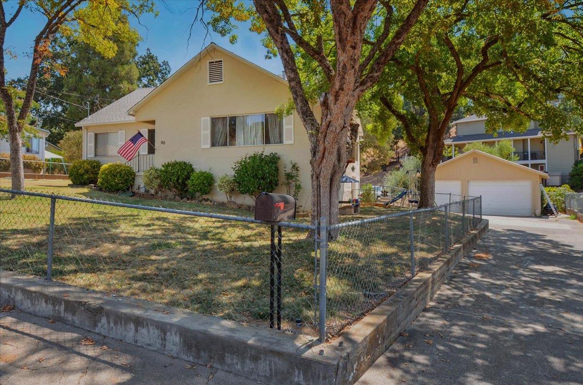 90 Gopher Flat Road — photo