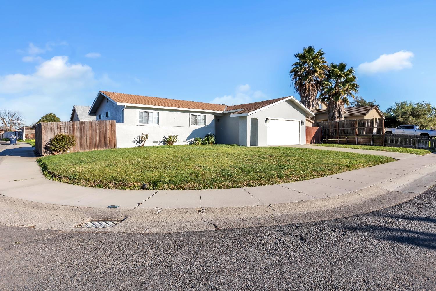 7517 Addison Way — photo